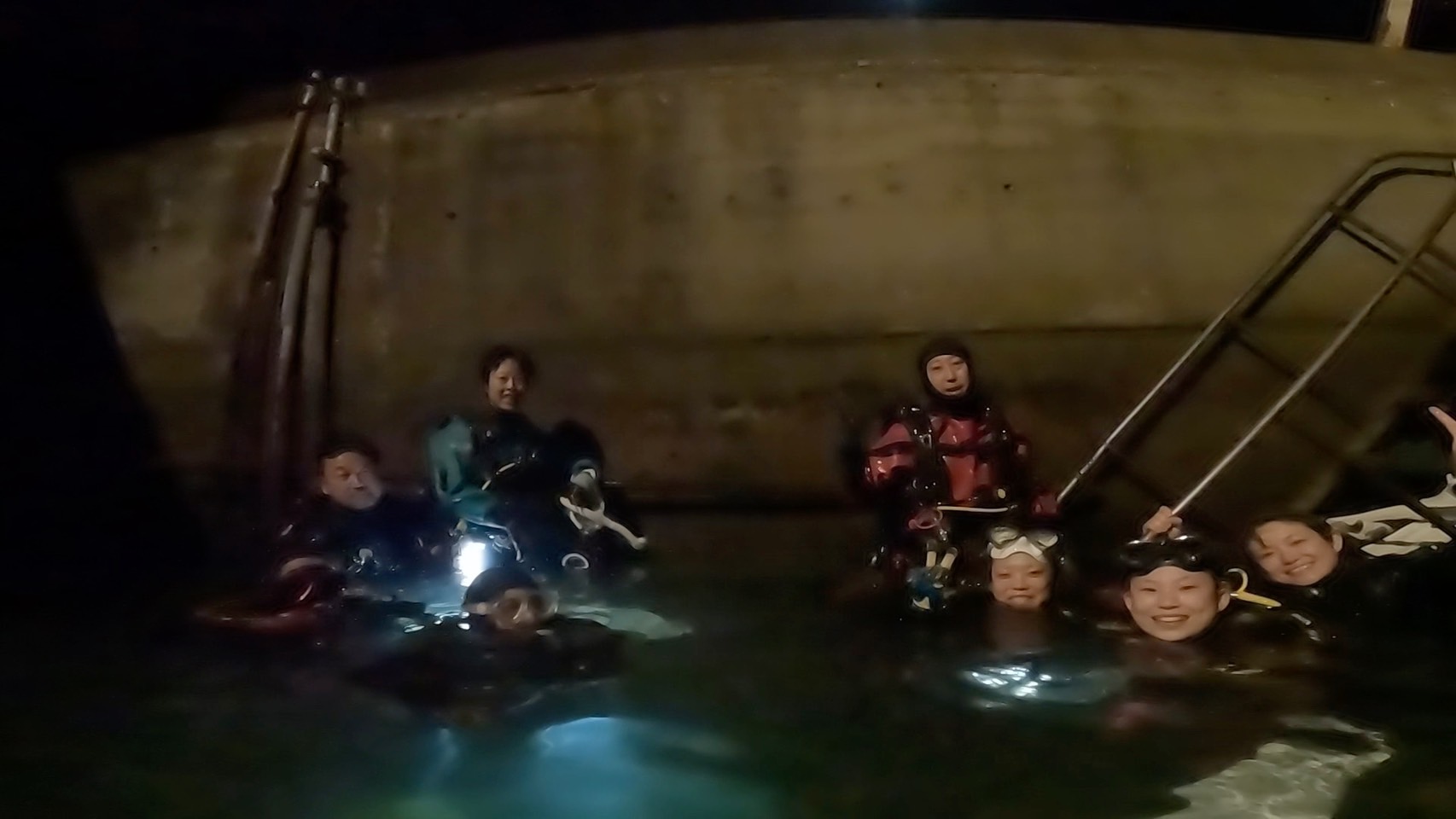 ４本潜水。